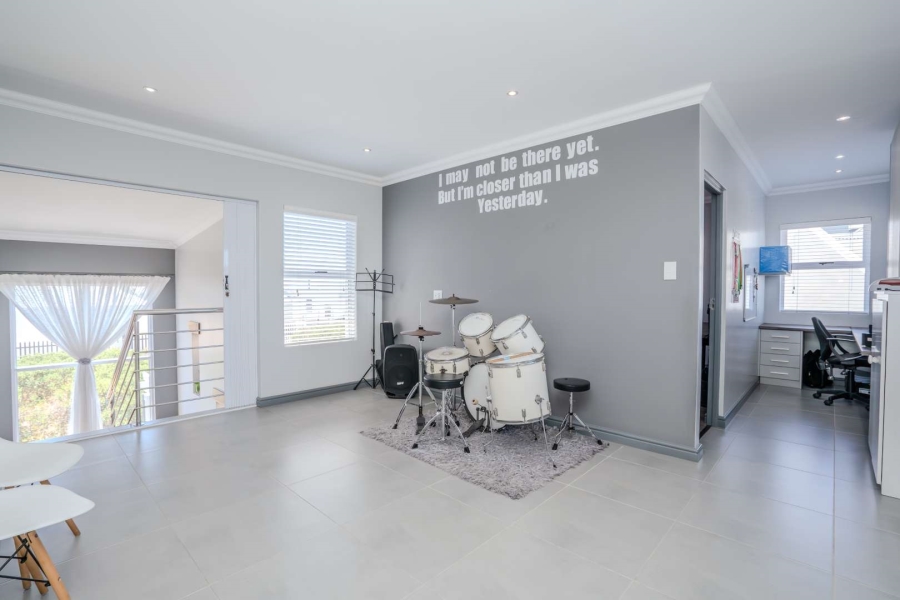 4 Bedroom Property for Sale in Laguna Sands Western Cape